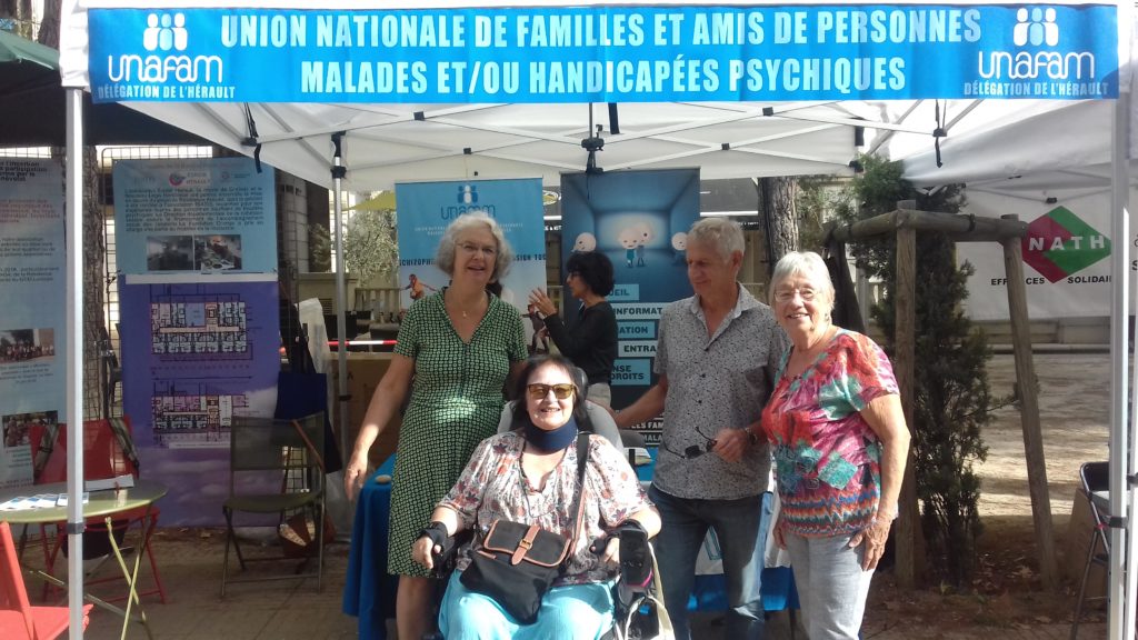Gabrielle Henri, Vice-présidente déléguée à la solidarité handicap du Conseil Départemental de l'Hérault, est venu témoigner de son écoute attentive lors de sa visite sur les stands d'Espoir Hérault et de l'UNAFAM 