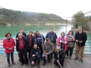 "Marchons Ensemble" prend la pose devant le Lac de Cécèles