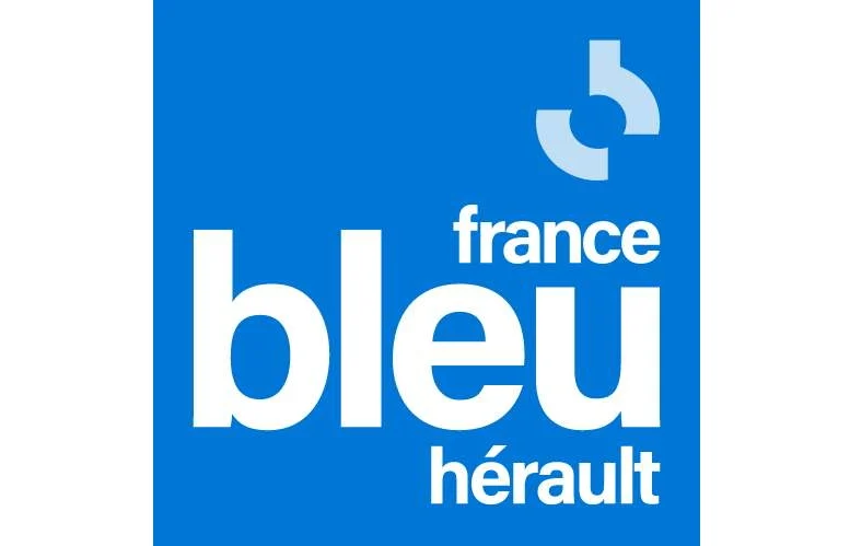 Le Président d’Espoir Hérault débat avec les journalistes de Radio France Bleu Hérault du logement accompagné